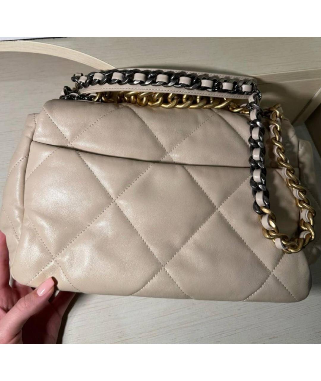 CHANEL Бежевая кожаная сумка через плечо, фото 3