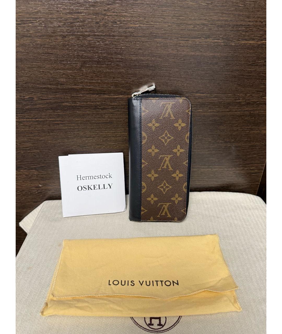 LOUIS VUITTON Коричневый кошелек, фото 6