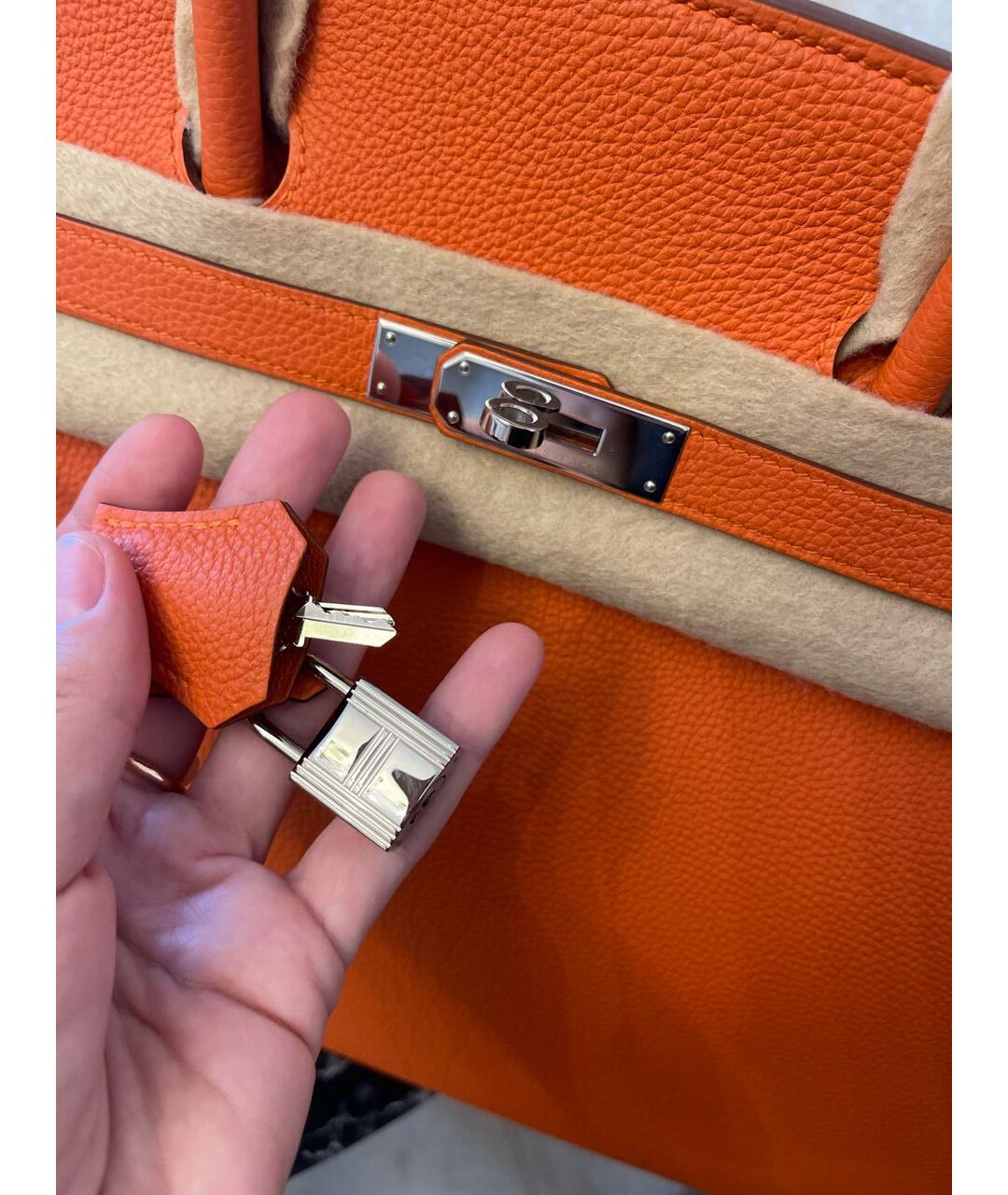 HERMES Оранжевая кожаная сумка тоут, фото 4