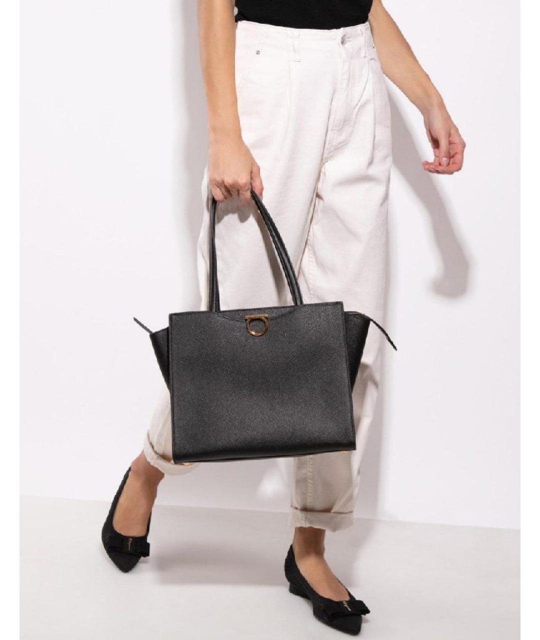 FERRAGAMO Черная кожаная сумка тоут, фото 4