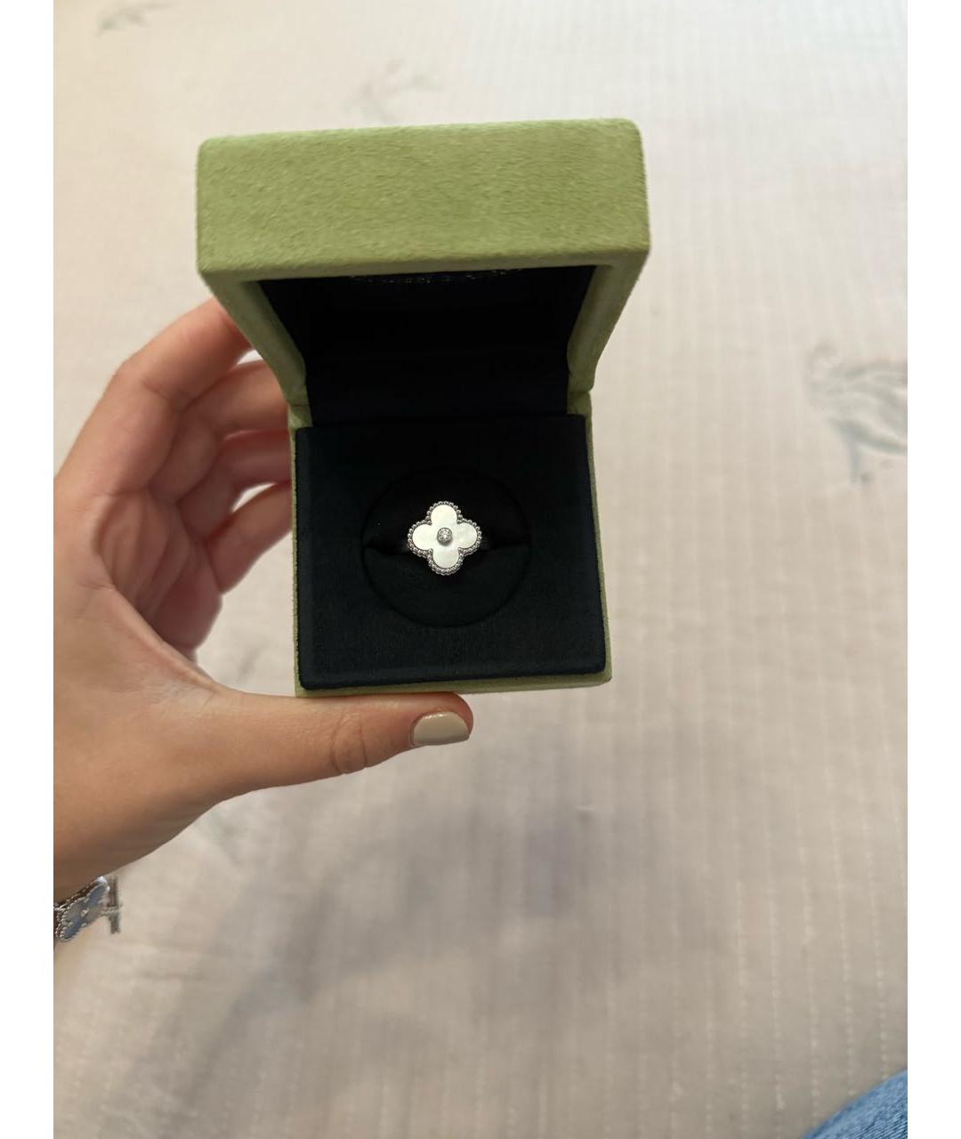 VAN CLEEF & ARPELS Белое кольцо из белого золота, фото 2