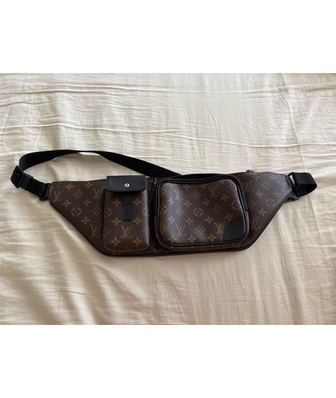 LOUIS VUITTON Коричневая кожаная поясная сумка, фото 2