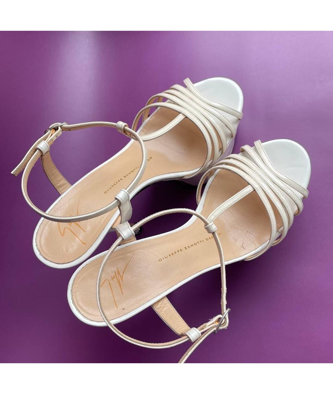GIUSEPPE ZANOTTI DESIGN Белые босоножки из лакированной кожи, фото 5