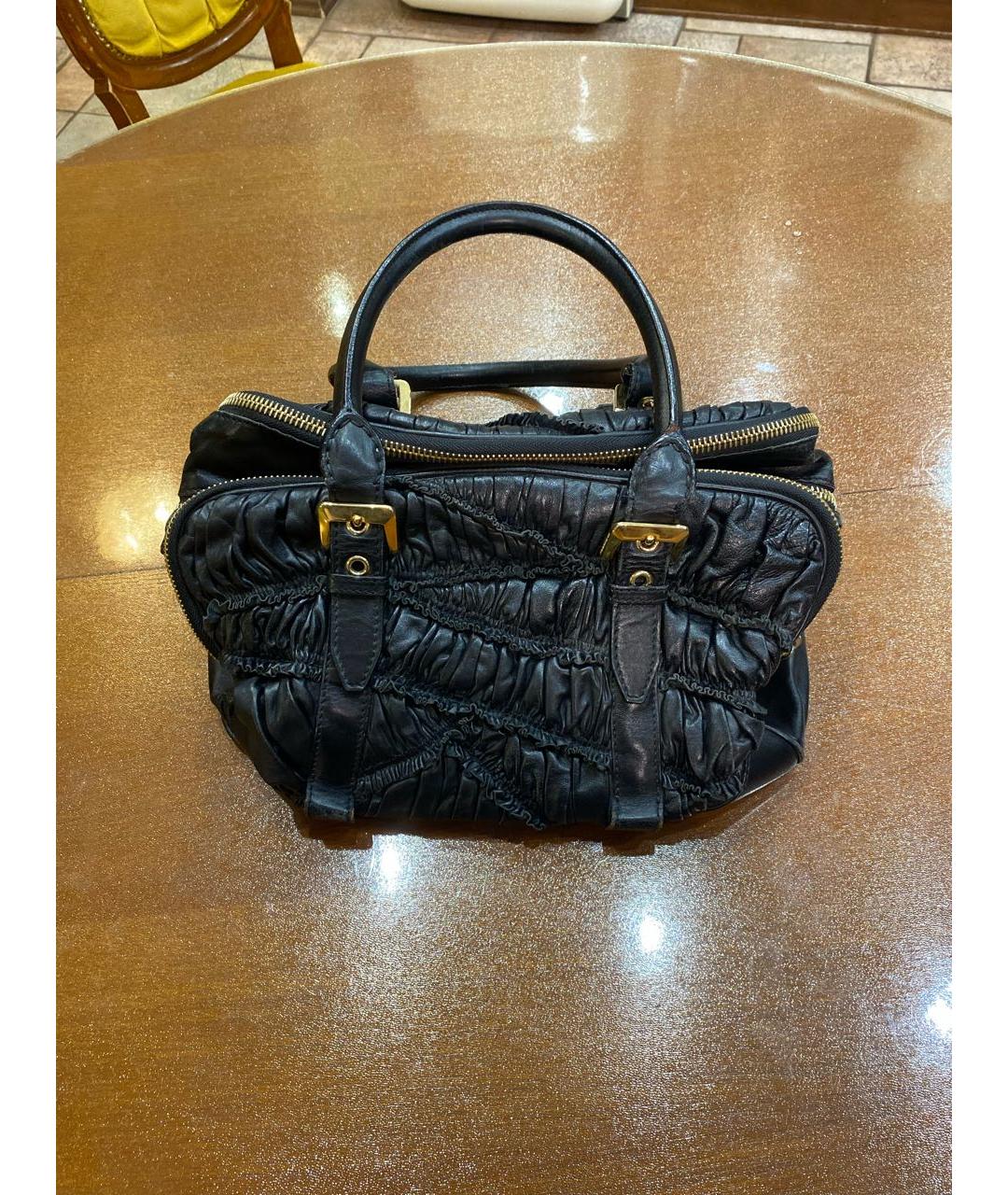 BURBERRY Черная кожаная сумка с короткими ручками, фото 3