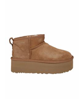 UGG AUSTRALIA Ботинки