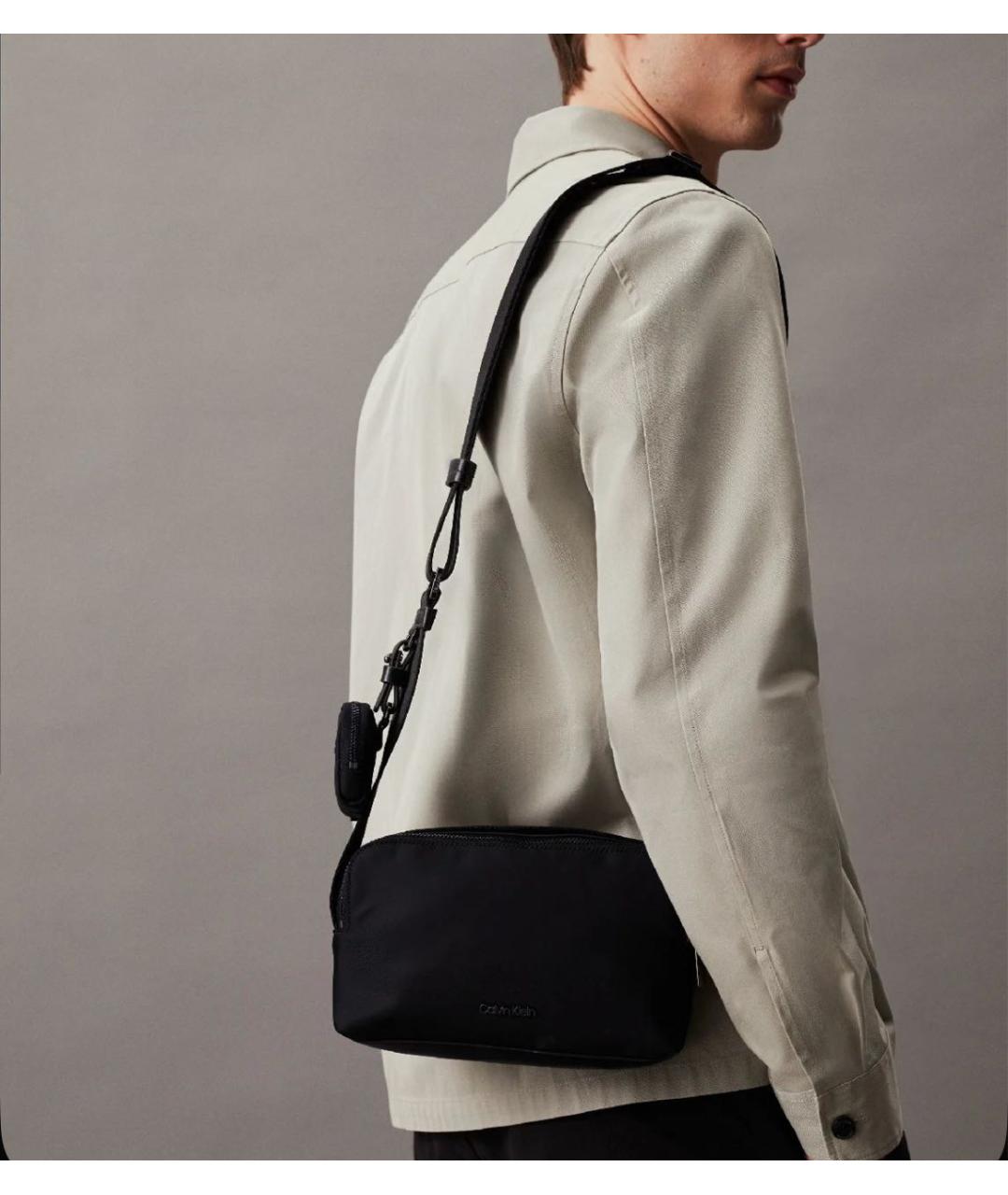 CALVIN KLEIN Черная сумка на плечо, фото 4