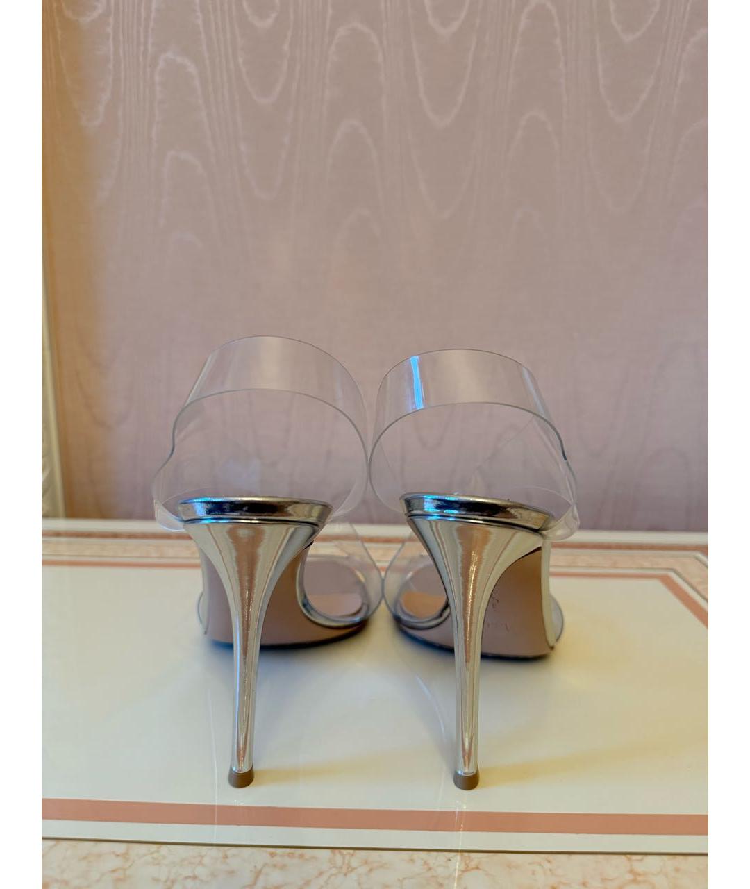 GIANVITO ROSSI Серебряные неопреновые босоножки, фото 4