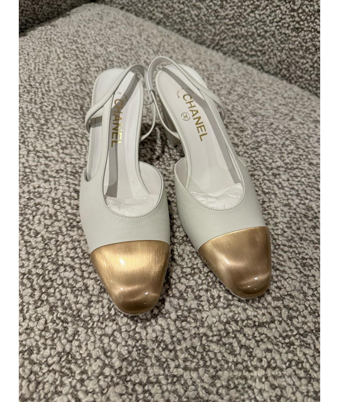 CHANEL Белые кожаные туфли, фото 2