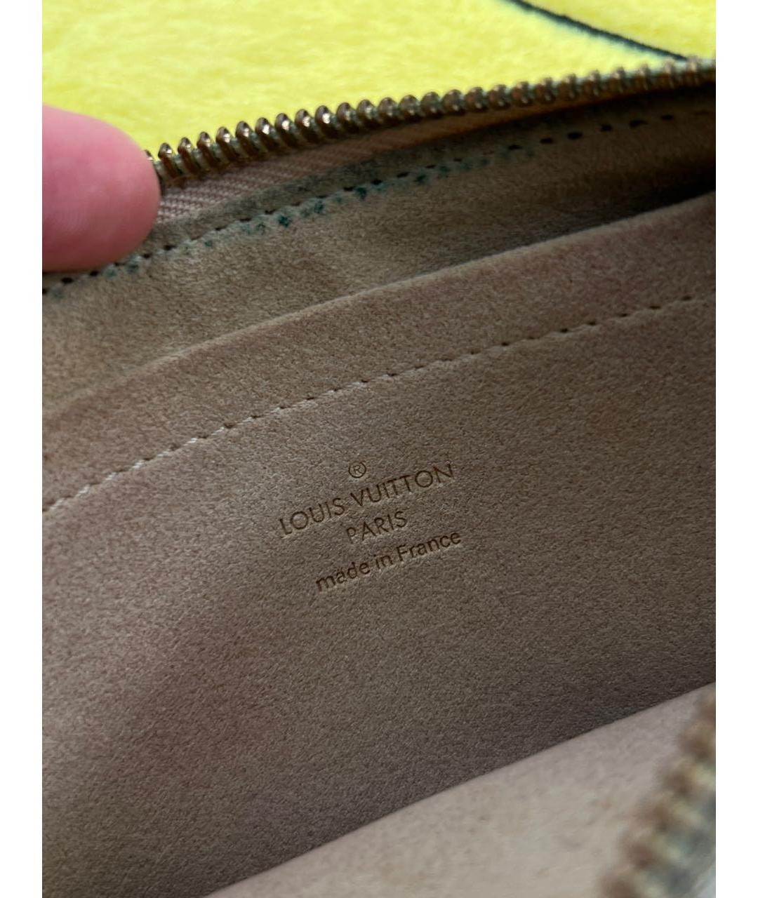 LOUIS VUITTON Бежевая кожаная сумка с короткими ручками, фото 7