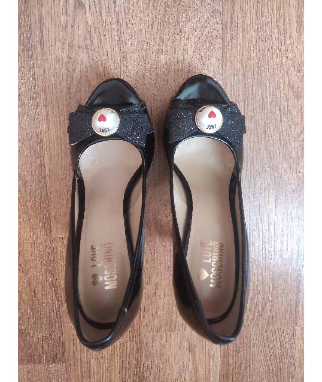LOVE MOSCHINO Черные туфли из лакированной кожи, фото 3