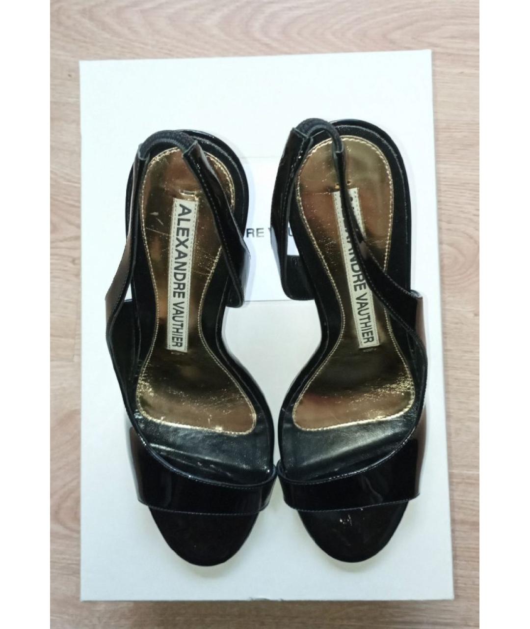ALEXANDRE VAUTHIER Черные босоножки из лакированной кожи, фото 5