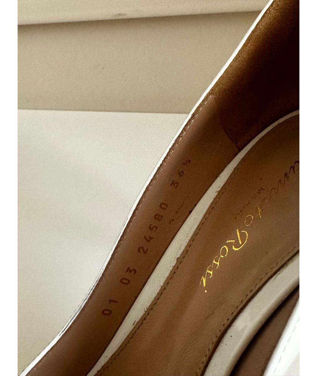 GIANVITO ROSSI Белые кожаные свадебные туфли на среднем каблуке, фото 5