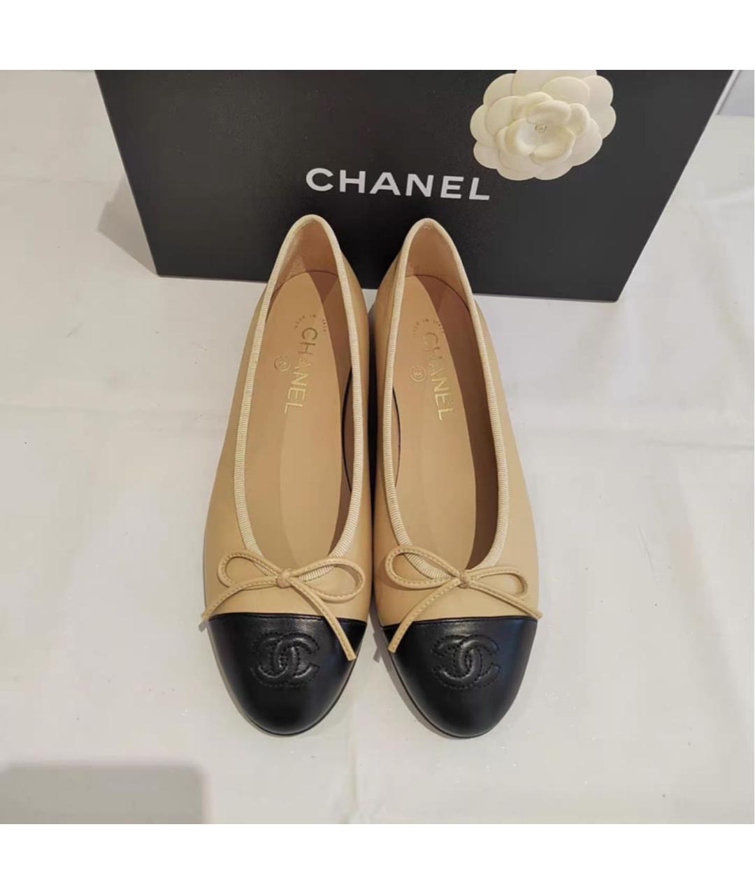 CHANEL Бежевые кожаные балетки, фото 3
