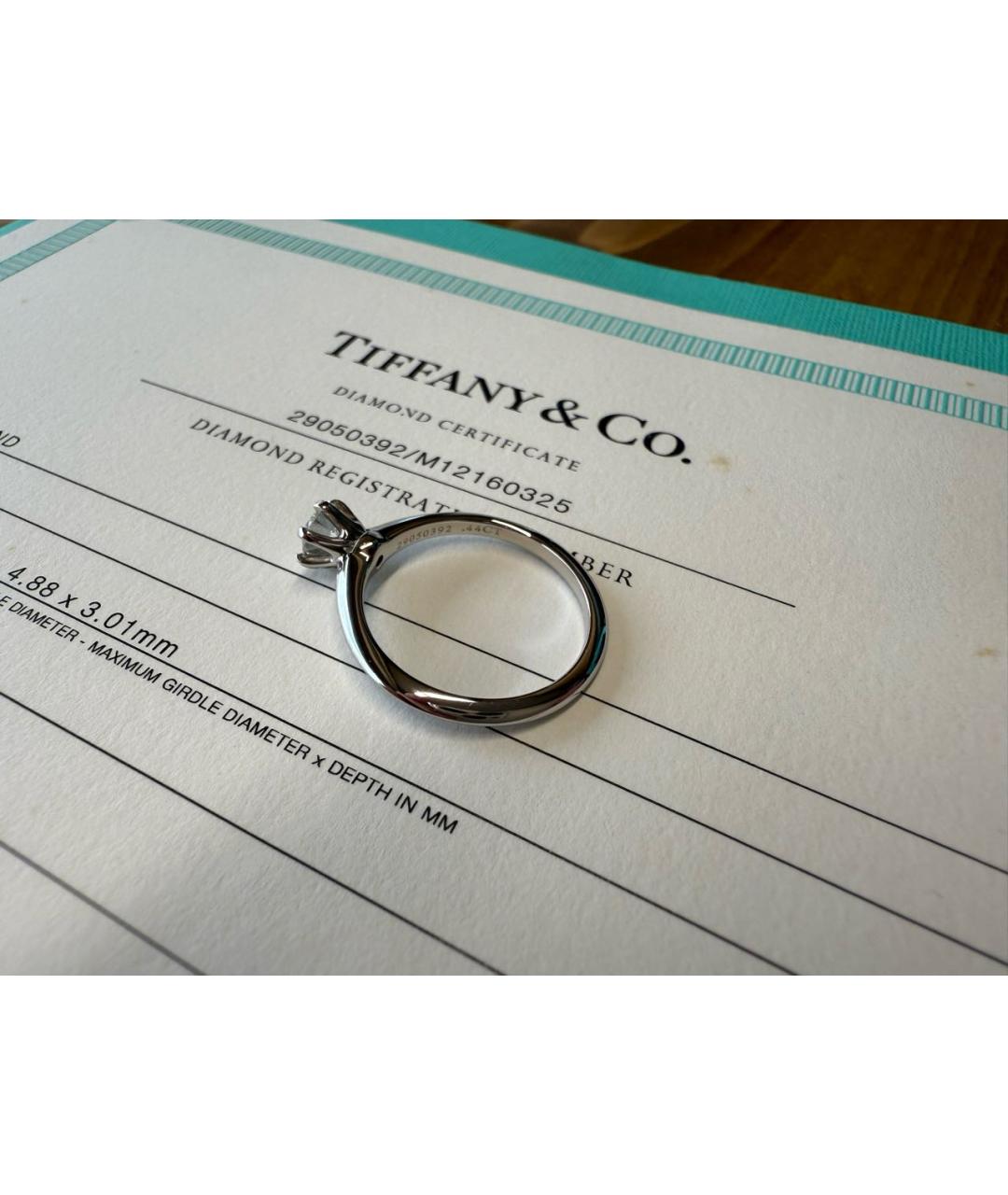 TIFFANY&CO Белое платиновое кольцо, фото 5
