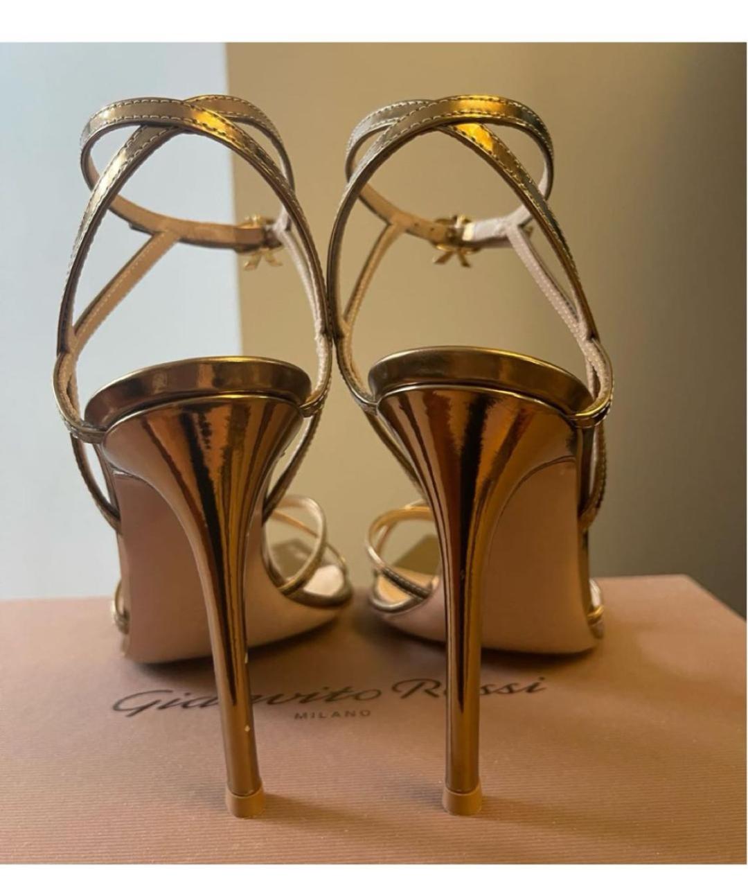 GIANVITO ROSSI Золотые кожаные босоножки, фото 4