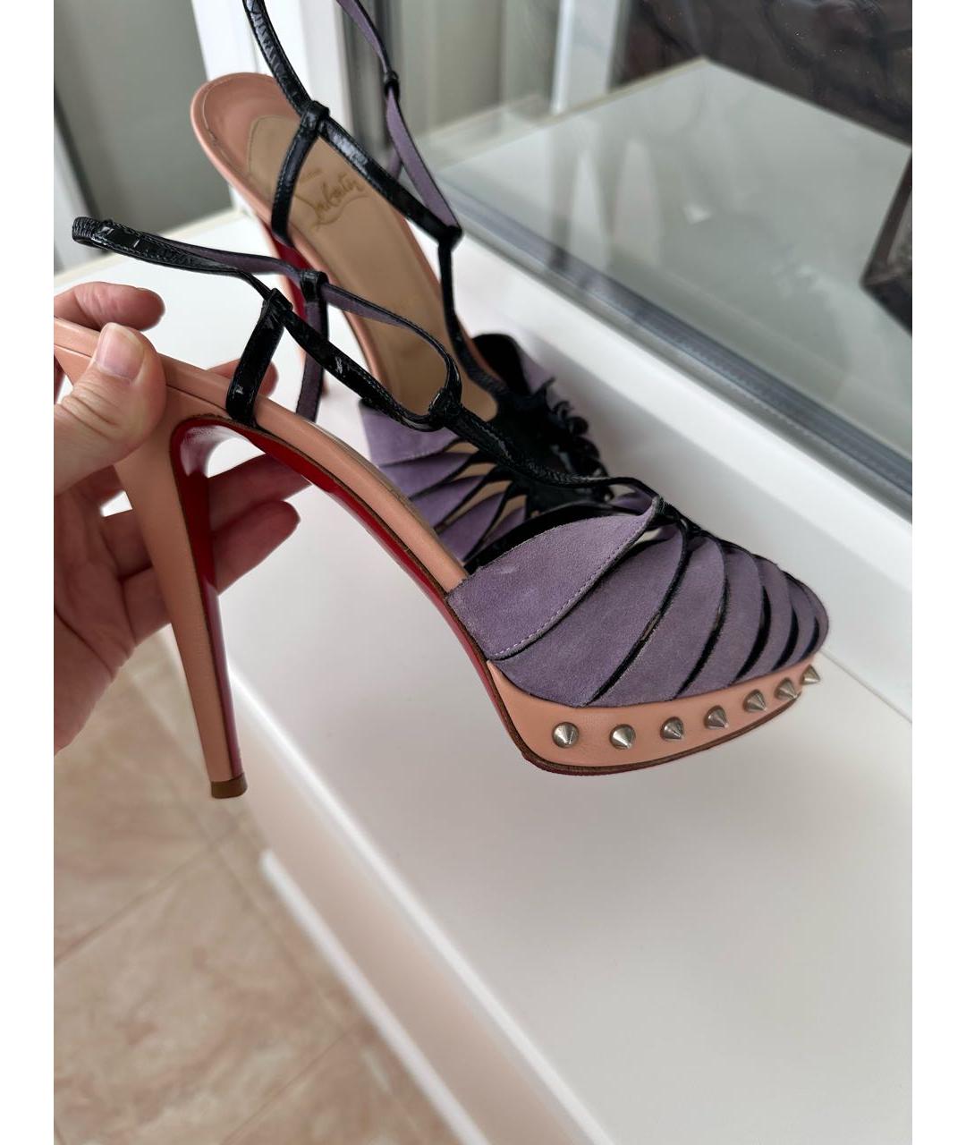 CHRISTIAN LOUBOUTIN Фиолетовые замшевые босоножки, фото 2