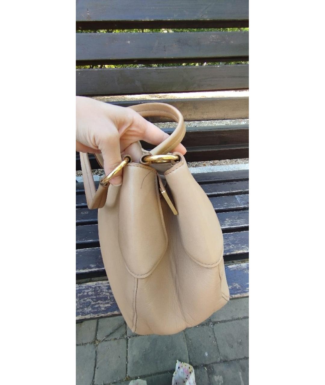 MIU MIU Бежевая кожаная сумка с короткими ручками, фото 9