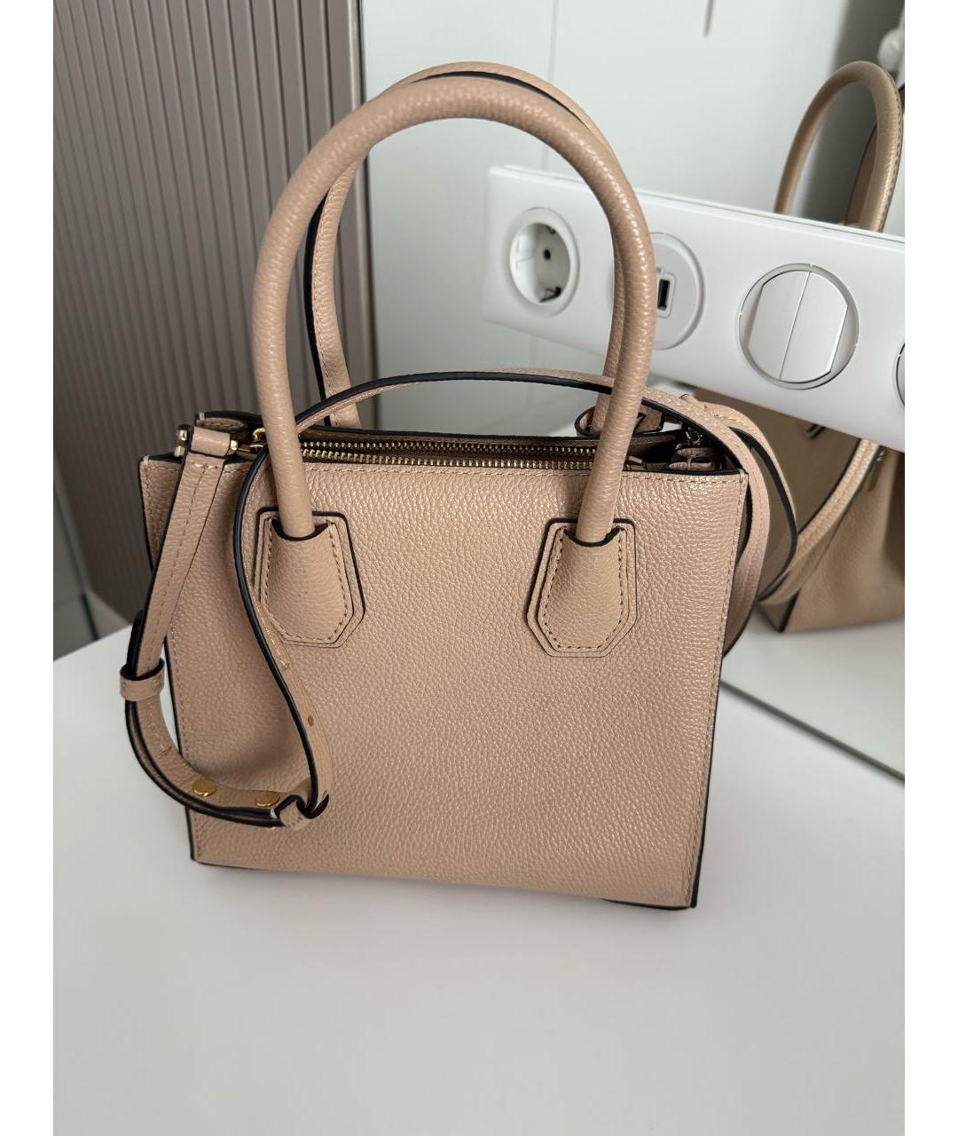 MICHAEL KORS Бежевая кожаная сумка с короткими ручками, фото 2