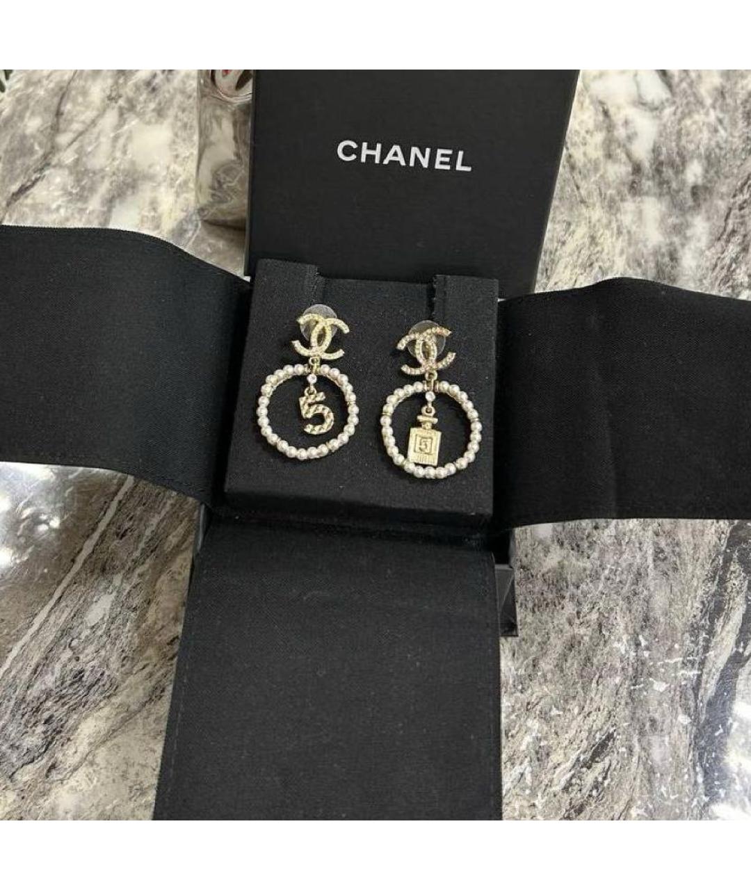 CHANEL Белые серьги, фото 3