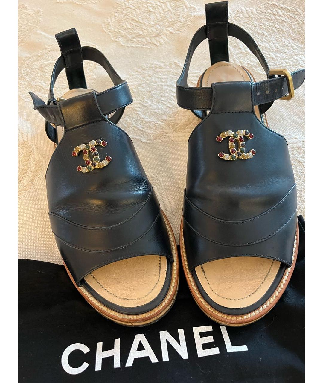 CHANEL Темно-синие кожаные сандалии, фото 2