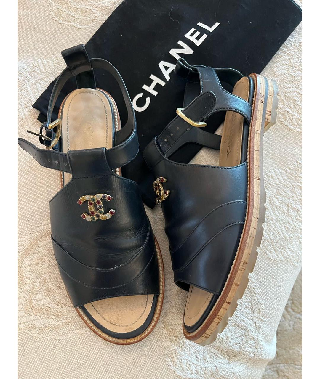 CHANEL Темно-синие кожаные сандалии, фото 3