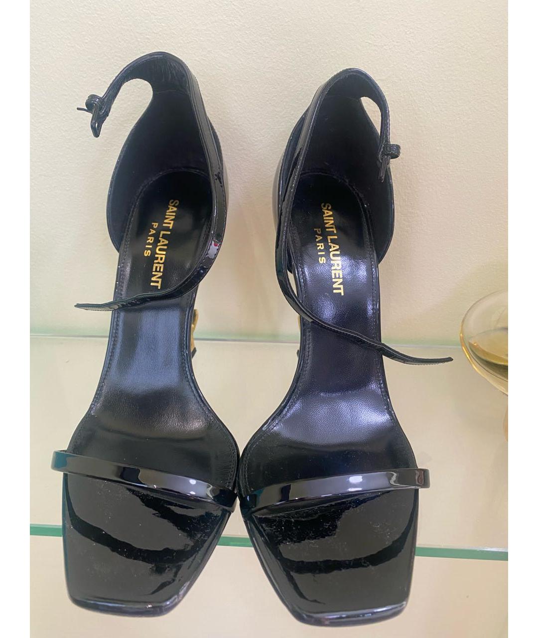 SAINT LAURENT Черные босоножки из лакированной кожи, фото 2