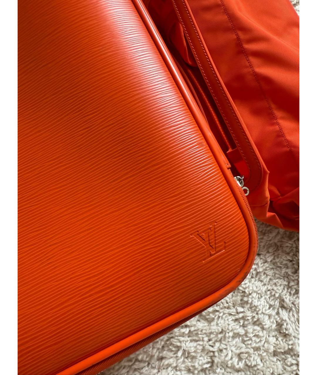 LOUIS VUITTON Оранжевый кожаный чемодан, фото 3
