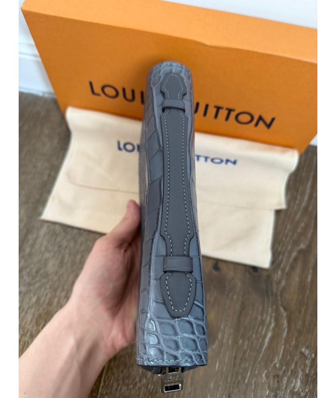 LOUIS VUITTON Серый кошелек из экзотической кожи, фото 4