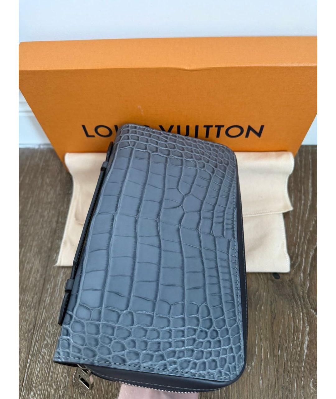 LOUIS VUITTON Серый кошелек из экзотической кожи, фото 2