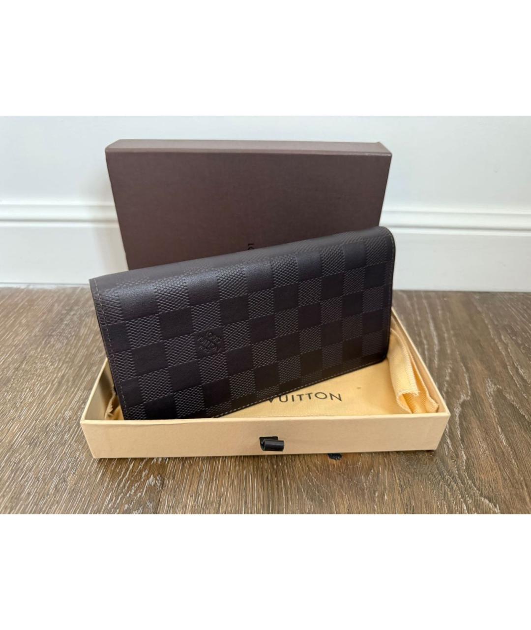 LOUIS VUITTON Коричневый кожаный кошелек, фото 2