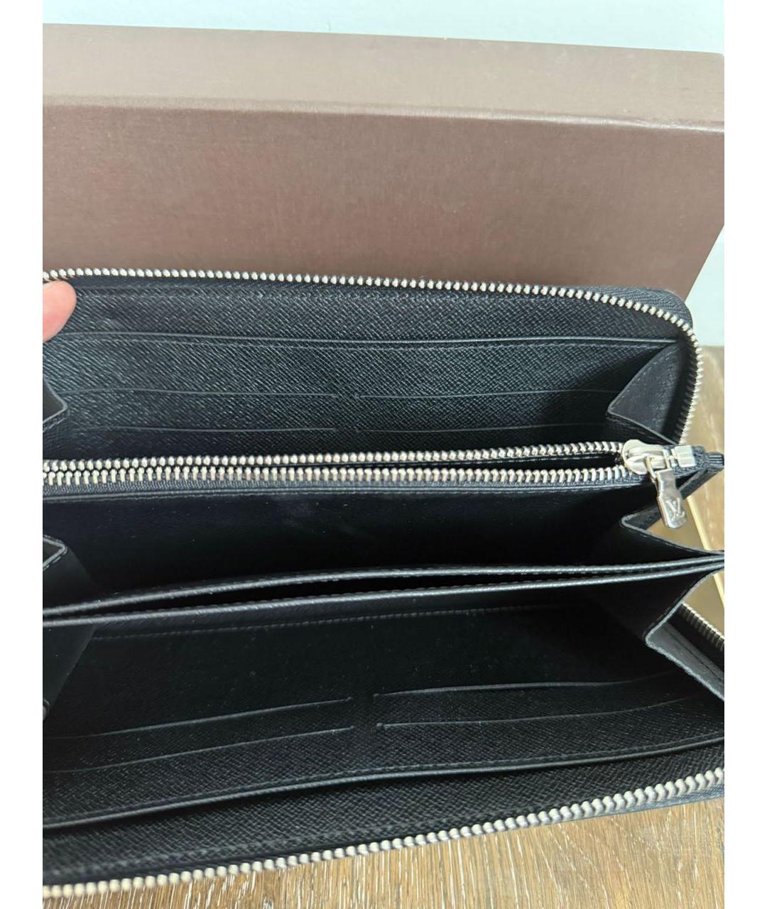 LOUIS VUITTON Черный кожаный кошелек, фото 2
