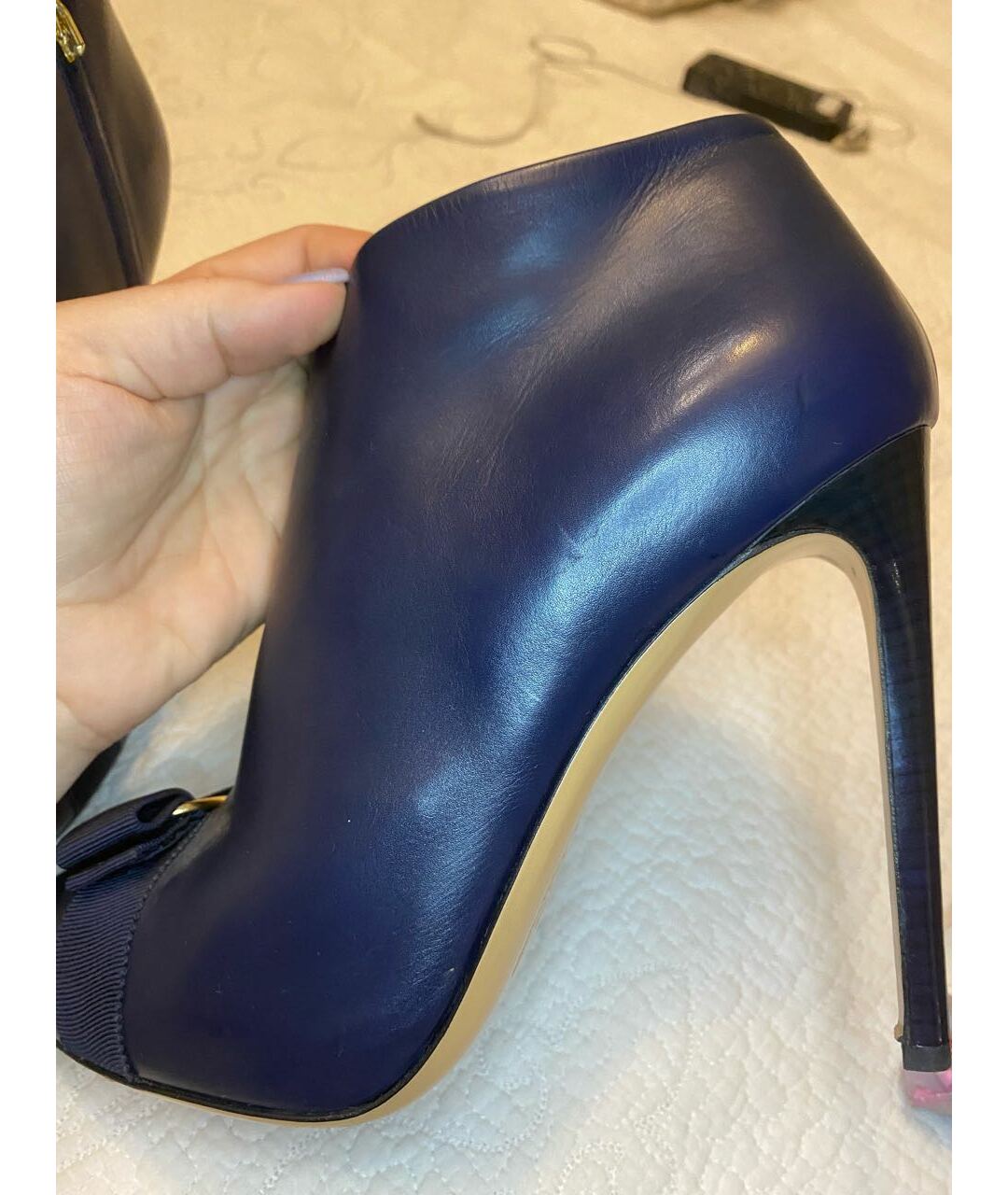 FERRAGAMO Темно-синие кожаные ботильоны, фото 8