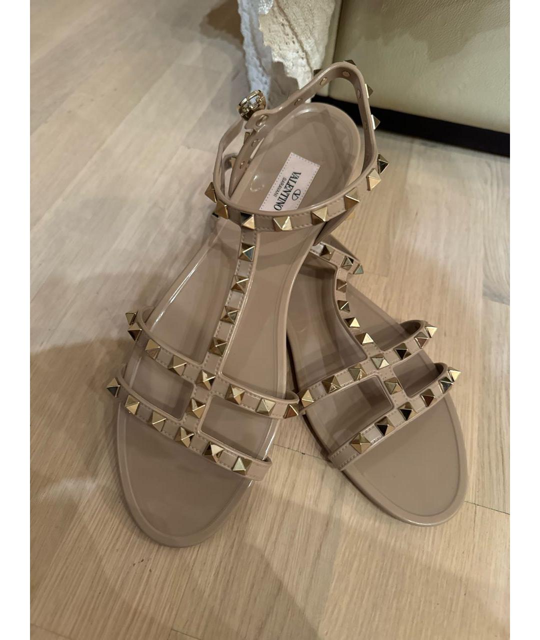 VALENTINO Бежевые босоножки, фото 3