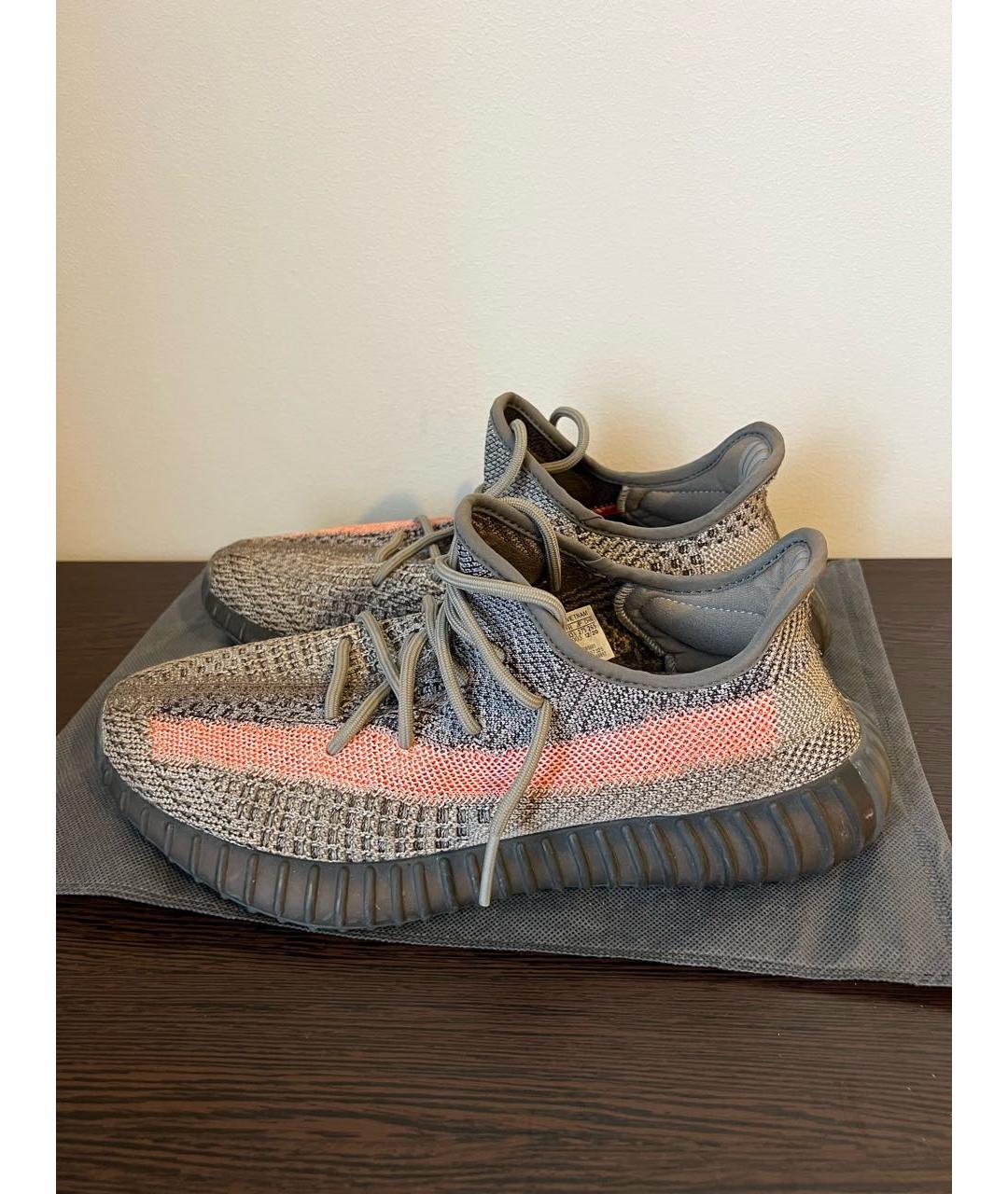 ADIDAS YEEZY Серые текстильные низкие кроссовки / кеды, фото 2