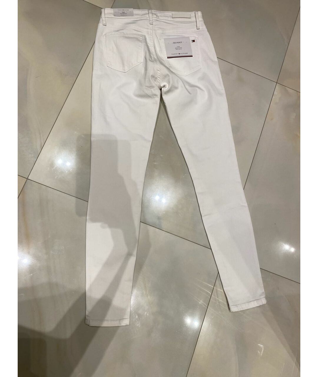 HILFIGER COLLECTION Белые хлопко-эластановые джинсы слим, фото 2