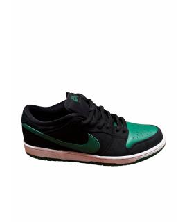 NIKE Низкие кроссовки / кеды