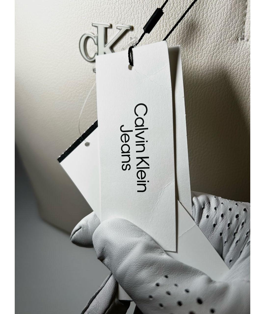 CALVIN KLEIN JEANS Бежевая сумка тоут из искусственной кожи, фото 4