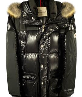 MONCLER Пуховик