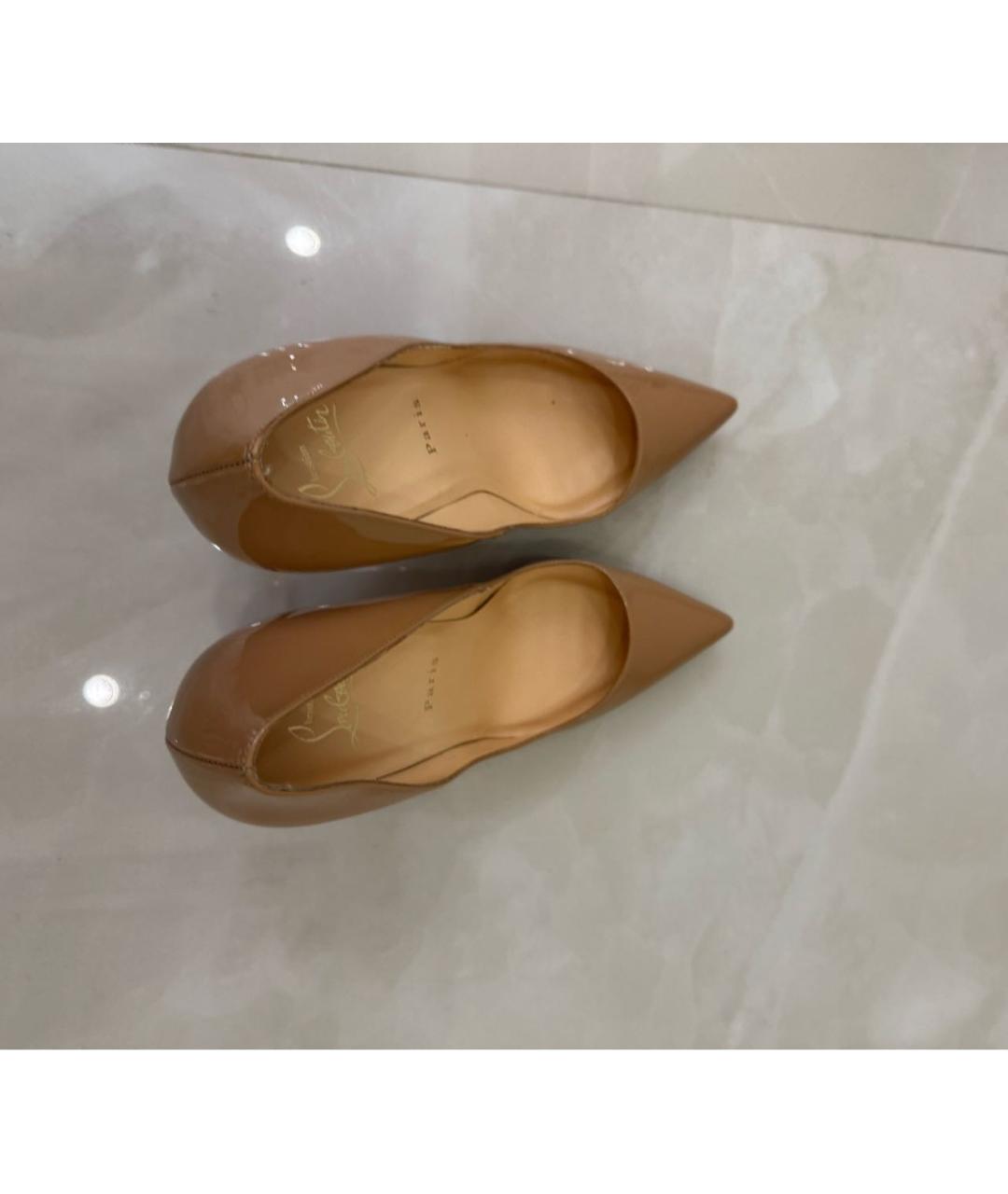 CHRISTIAN LOUBOUTIN Бежевые туфли из лакированной кожи, фото 3