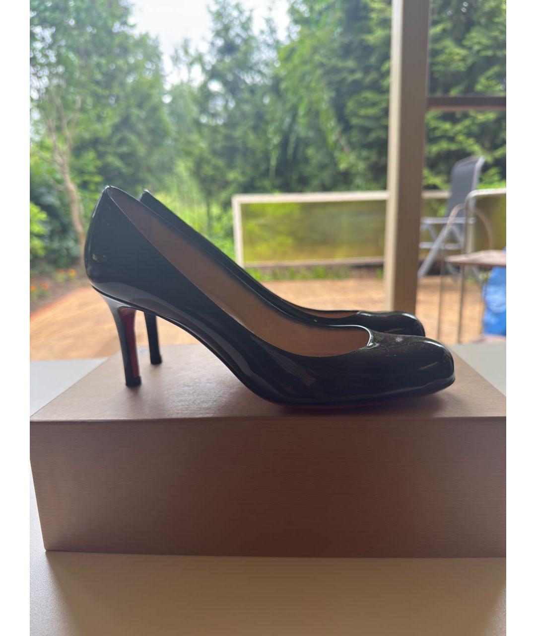 CHRISTIAN LOUBOUTIN Черные кожаные лодочки на низком каблуке, фото 5