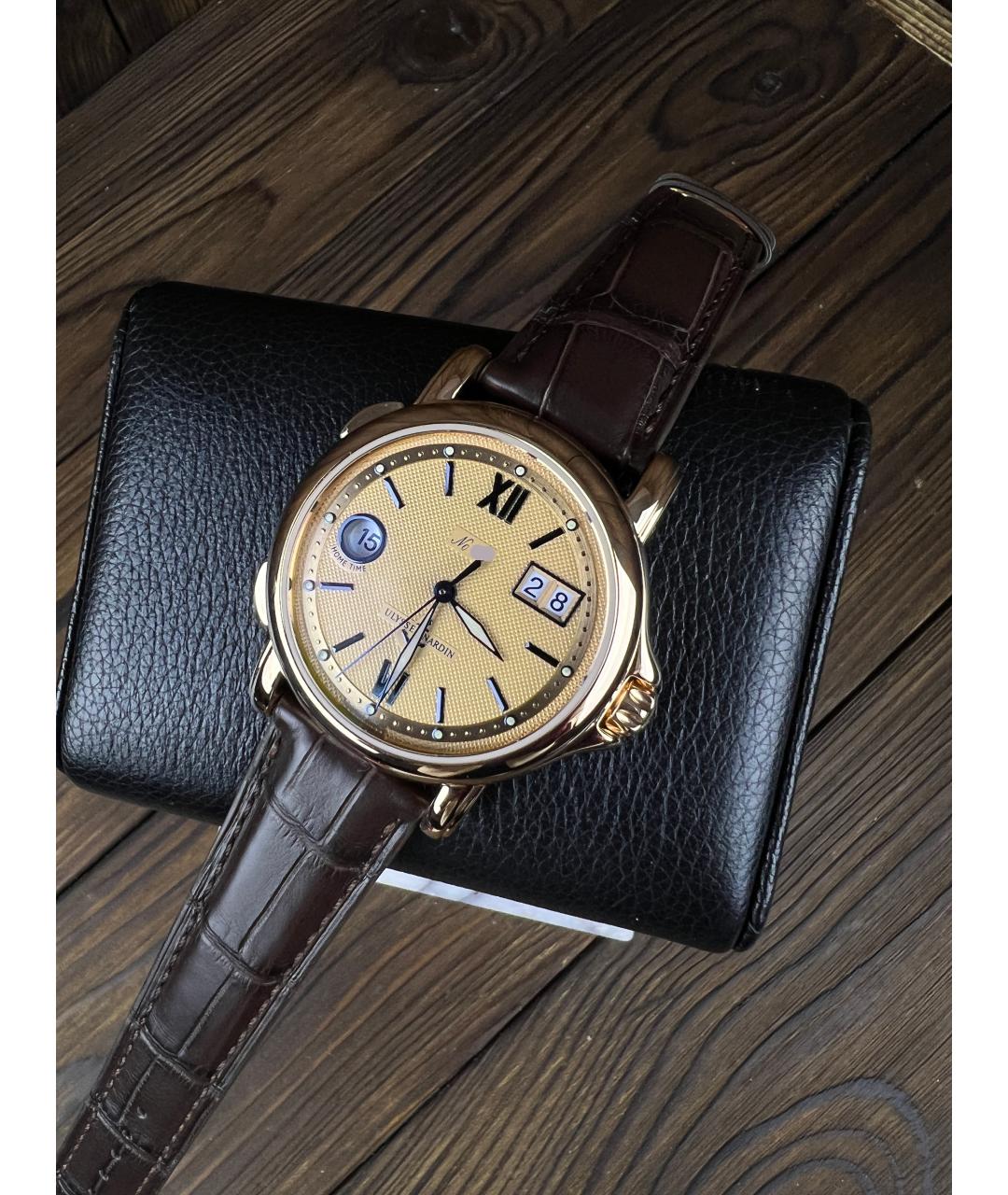 Ulysse Nardin Коричневые часы из розового золота, фото 3