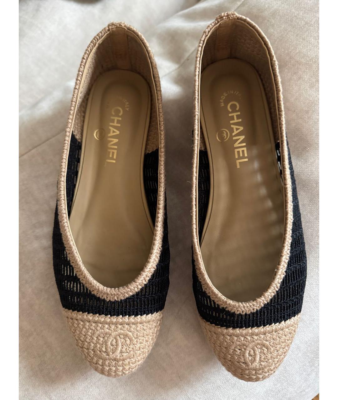CHANEL Бежевые текстильные балетки, фото 2
