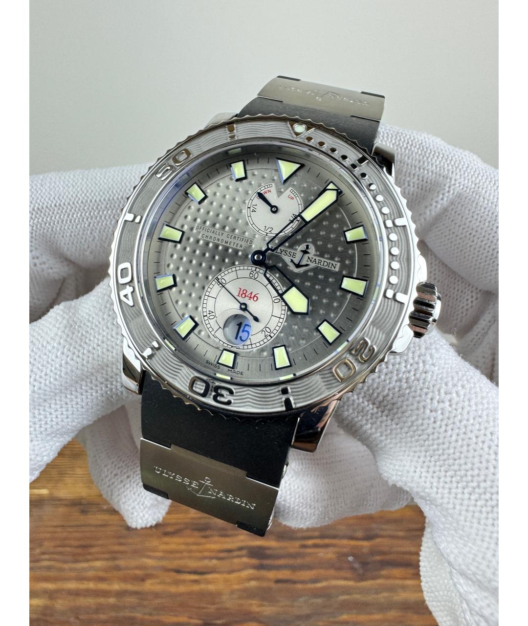 Ulysse Nardin Серые часы, фото 3