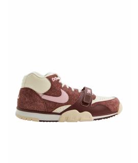 NIKE Кроссовки