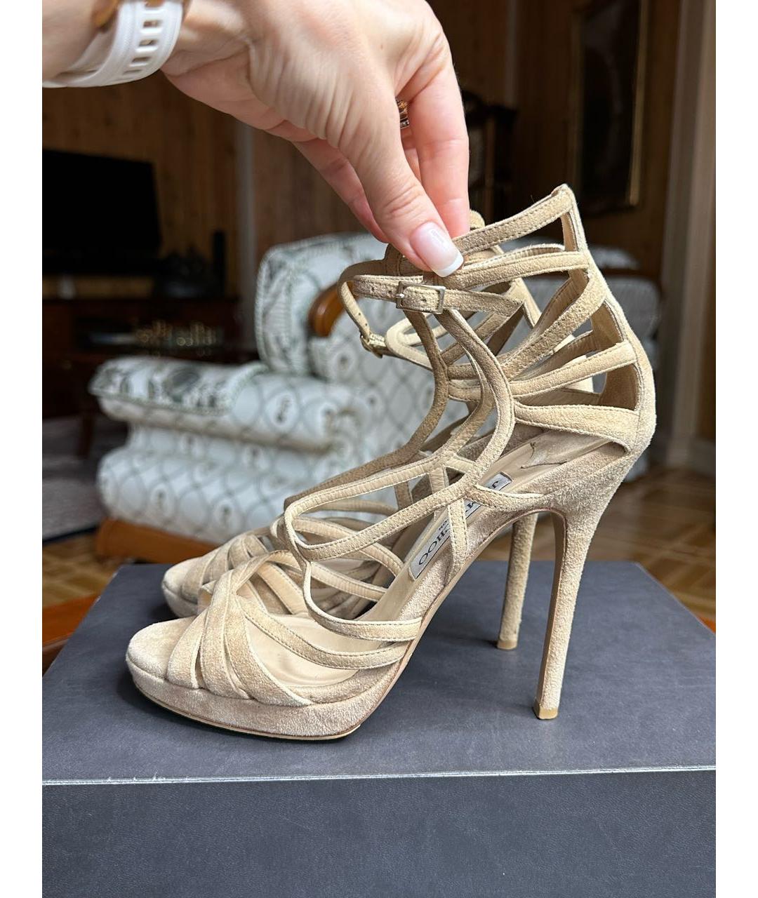 JIMMY CHOO Бежевые замшевые босоножки, фото 5