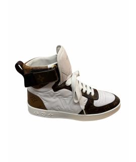 LOUIS VUITTON Кеды