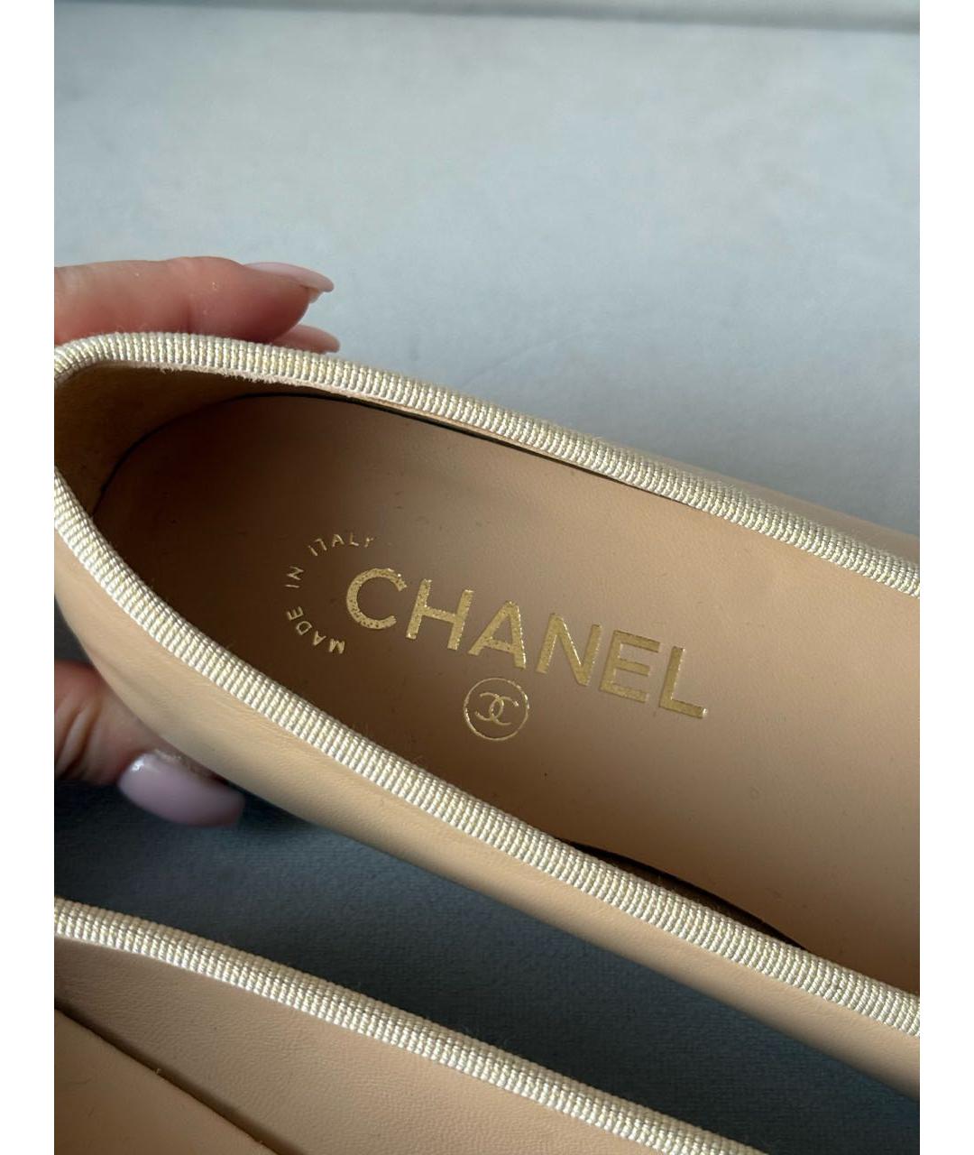 CHANEL Бежевые кожаные балетки, фото 8
