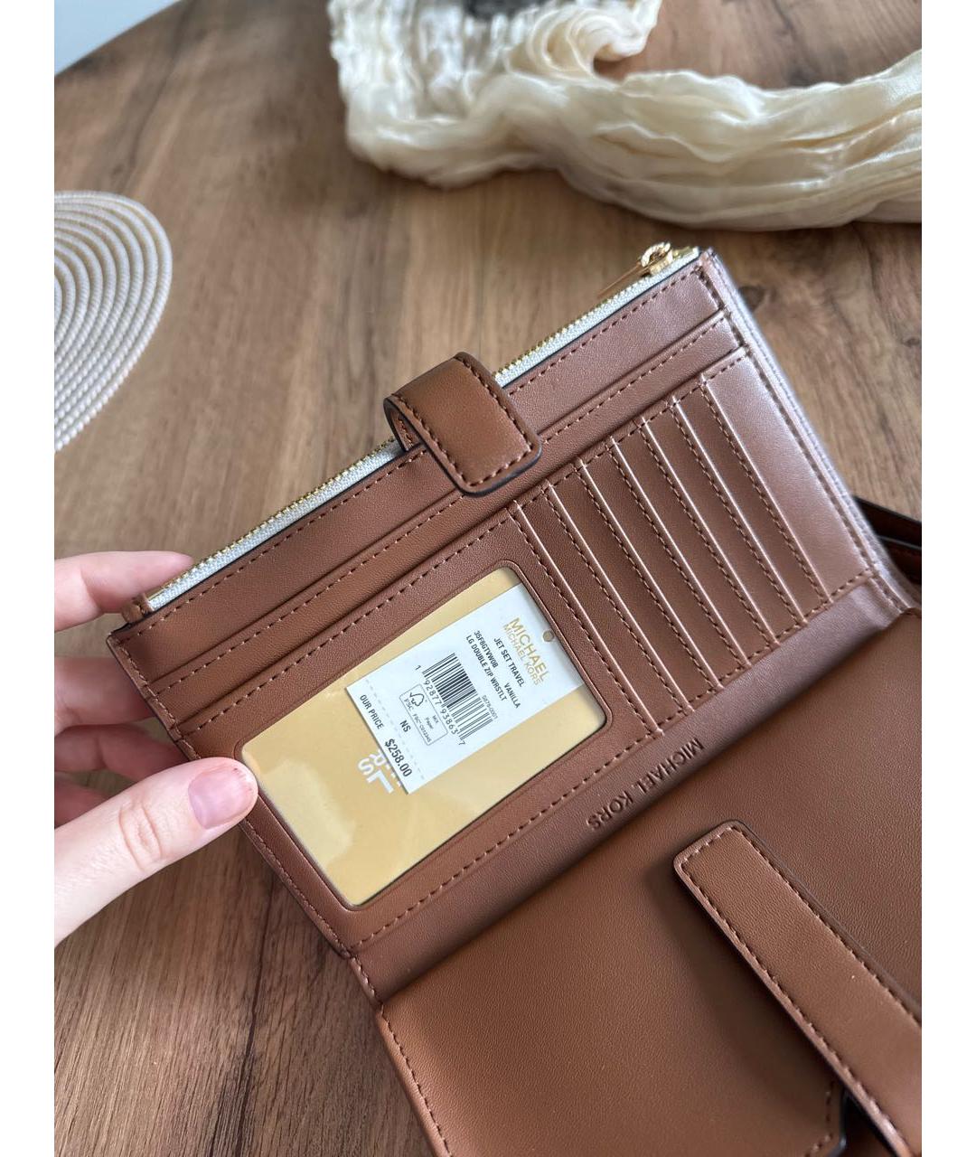 MICHAEL KORS Бежевый кошелек, фото 5