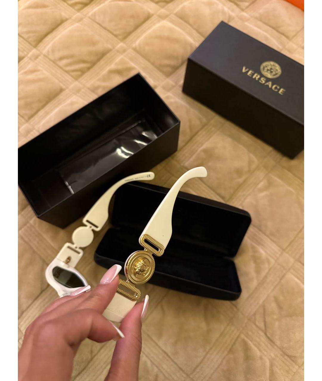 VERSACE Белые солнцезащитные очки, фото 3