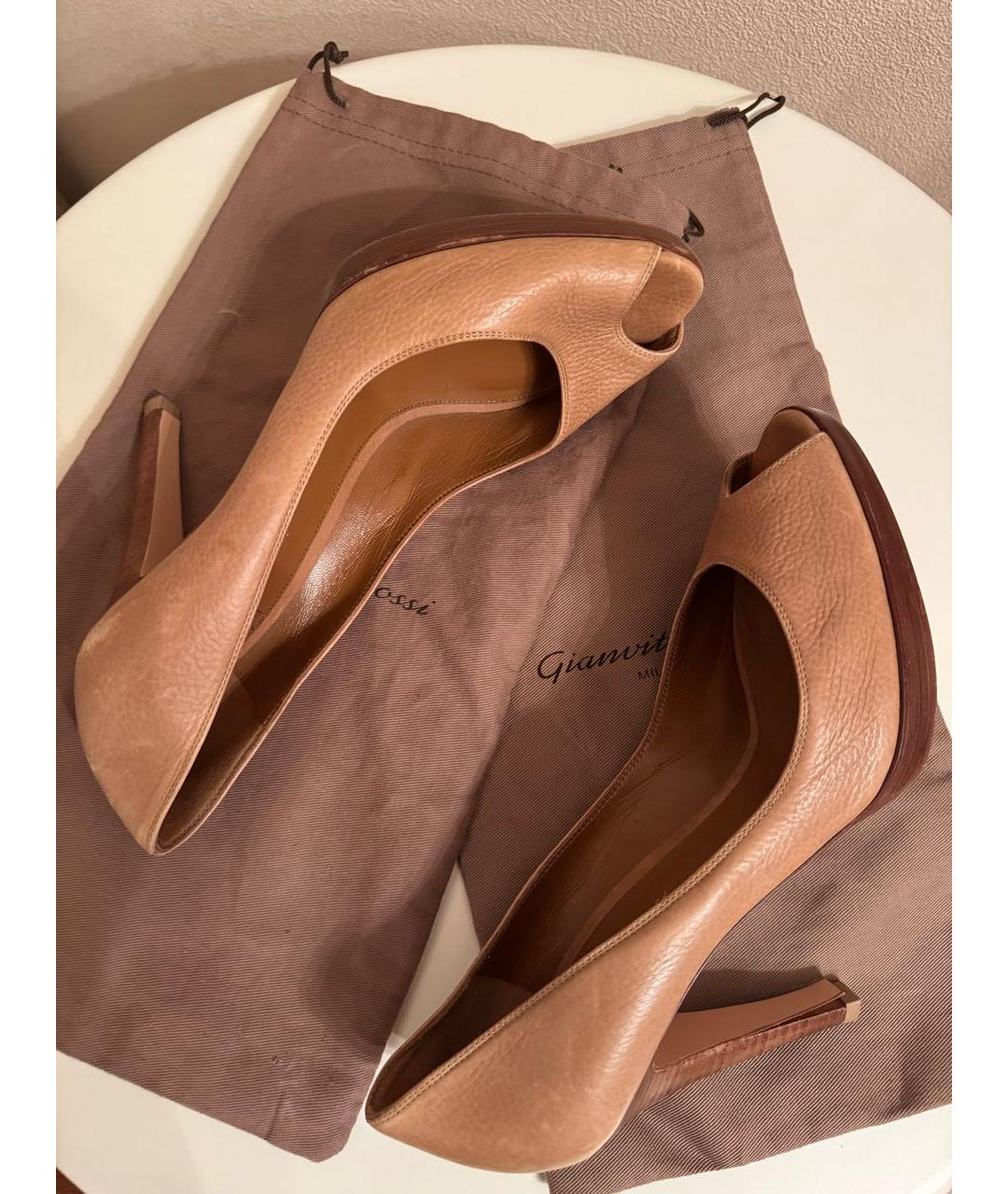 GIANVITO ROSSI Бежевые кожаные туфли, фото 6